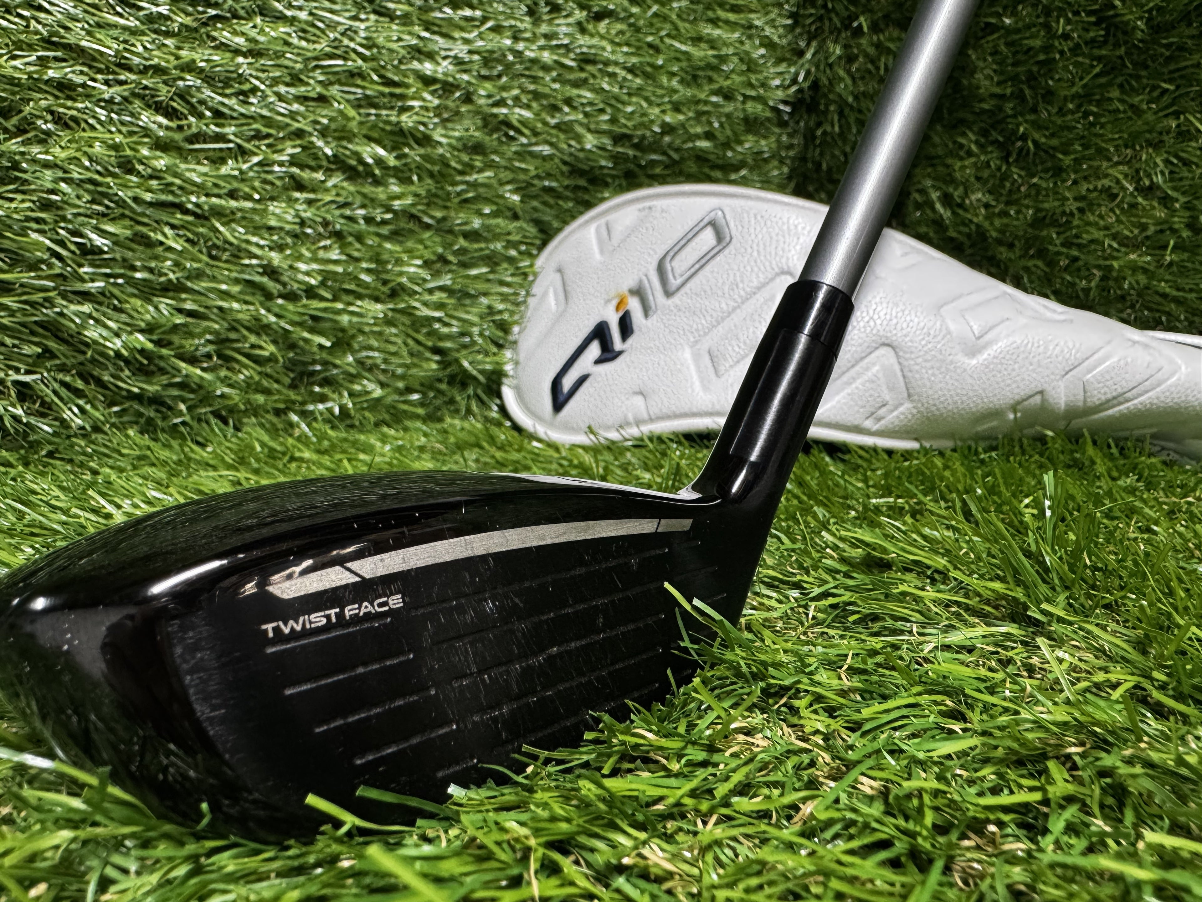 TaylorMade Qi10 Max Rescue 20° Hybrid - Stiff Flex - Right Hand