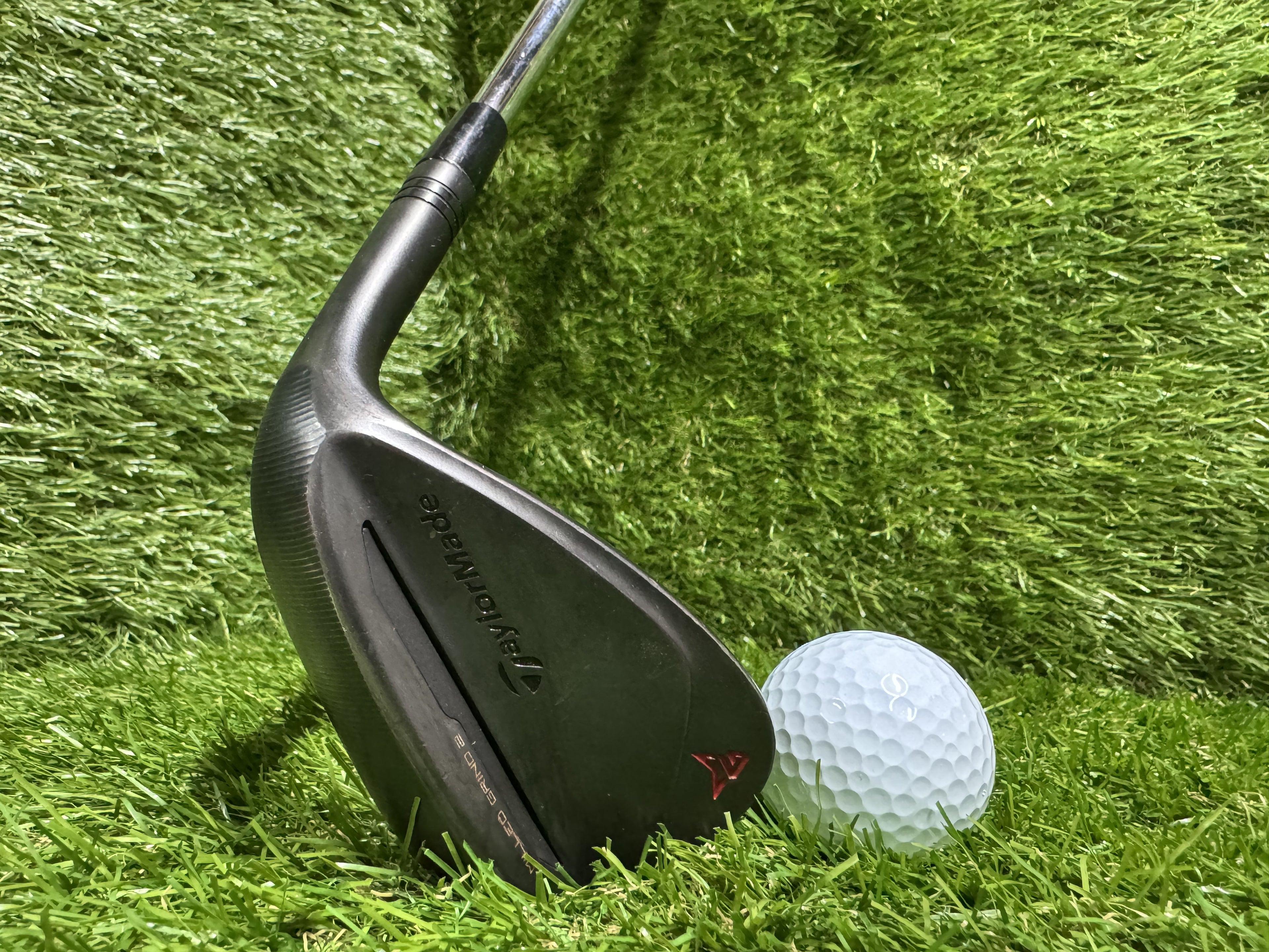TaylorMade Milled Grind 2 Wedge 56° - S200 Flex - Right Hand