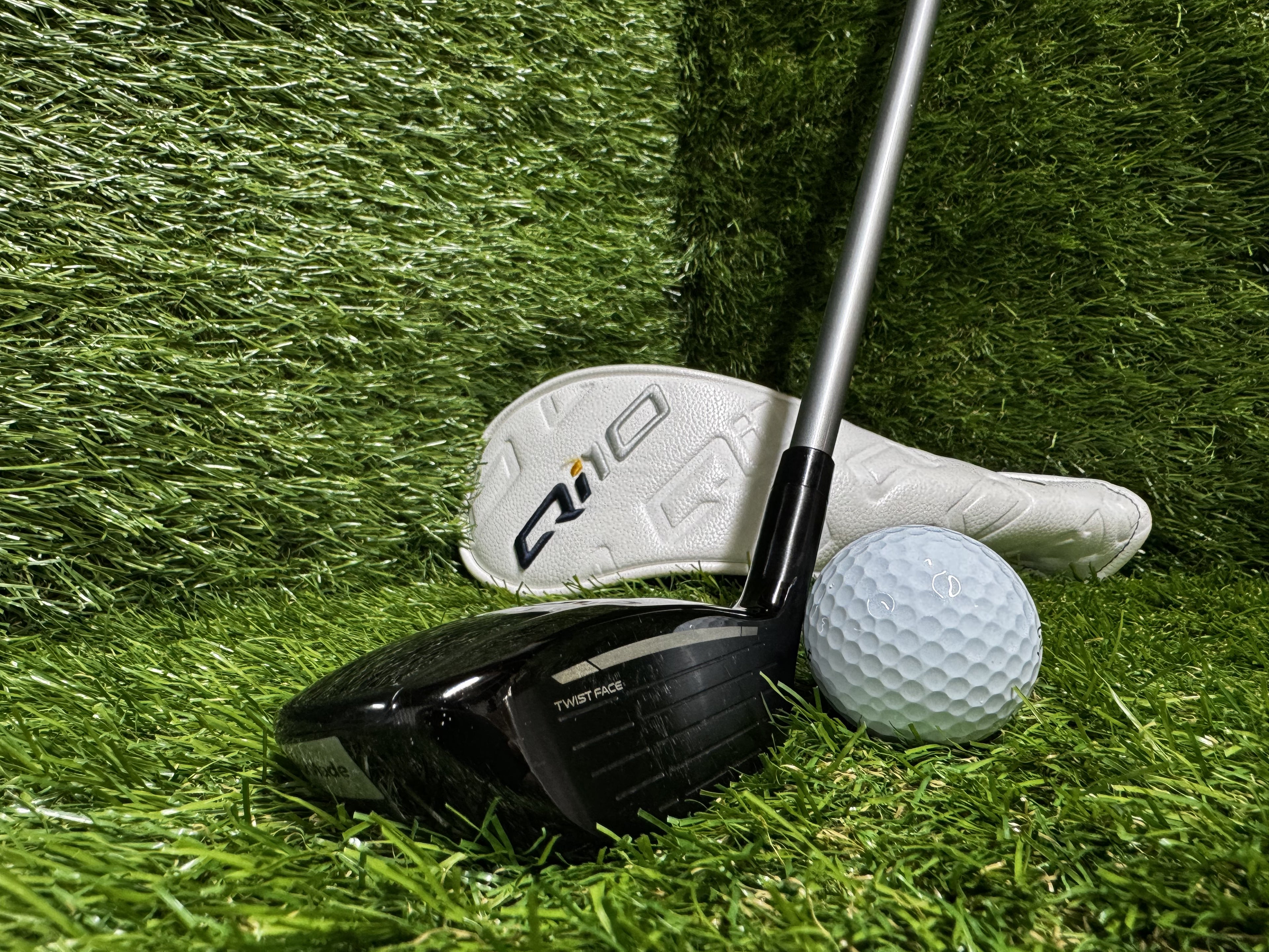 TaylorMade Qi10 Max Rescue 20° Hybrid - Stiff Flex - Right Hand
