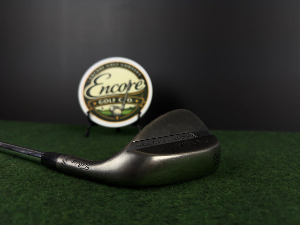 Titleist Vokey SM8 Black Wedge / 52 Degrees / Dynamic Gold / Used